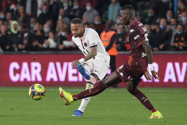 黄蜂终结6连败送猛龙11连败 骑士送黄蜂5连败